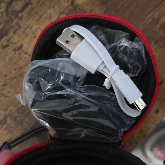 Bluetooth headset - Picture 3 of 3